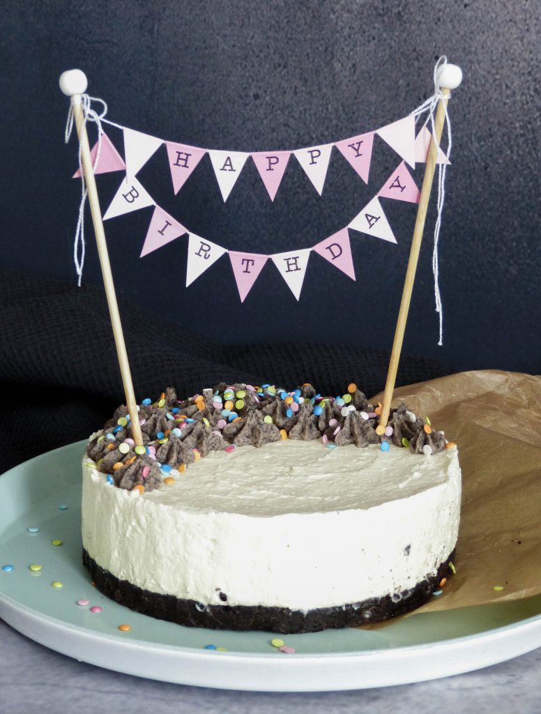 No Bake Oreo Cheesecake mit Funfetti - 1. Bloggeburtstag