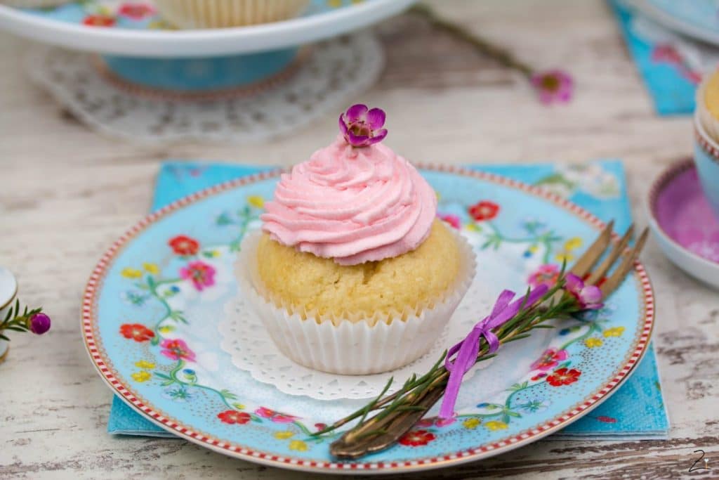 Rezept für rosa Mandel Cupcakes - Frühlingsbeginn mit Pip Studio