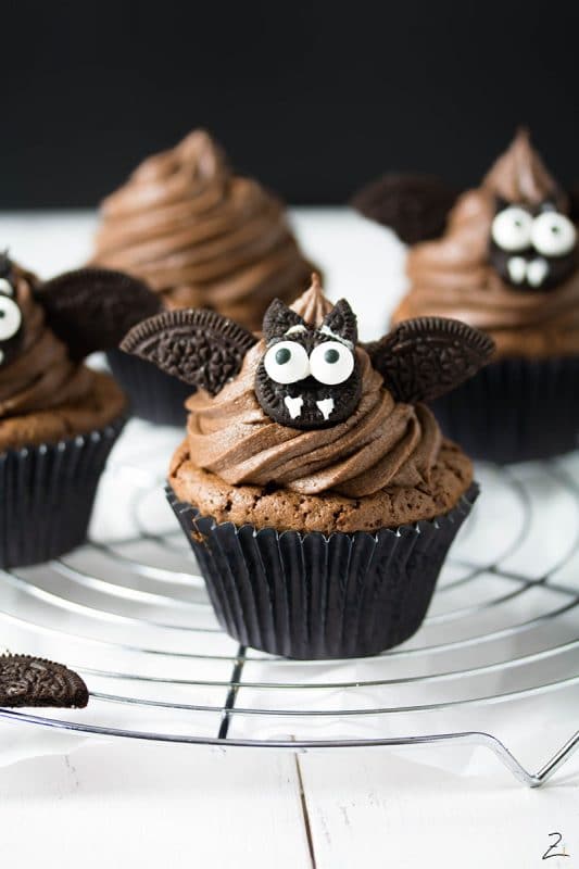 Vampi Cupcakes mit Schokoladenganache für Halloween