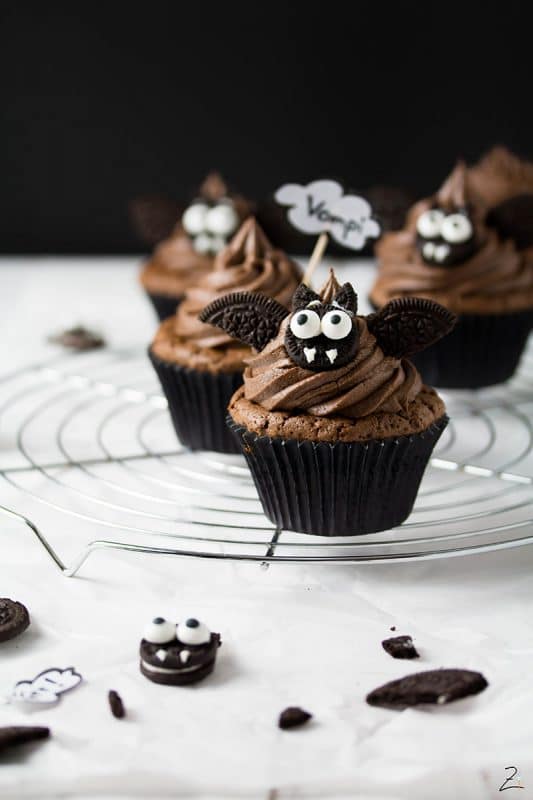 Vampi Cupcakes mit cremiger Schokoladenganache für Halloween © Zimtblume.de
