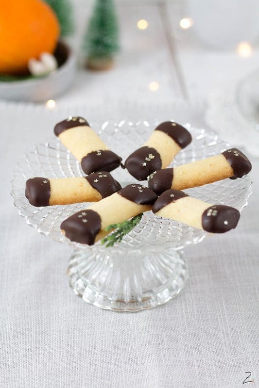 Orangenstäbchen mit Schokolade