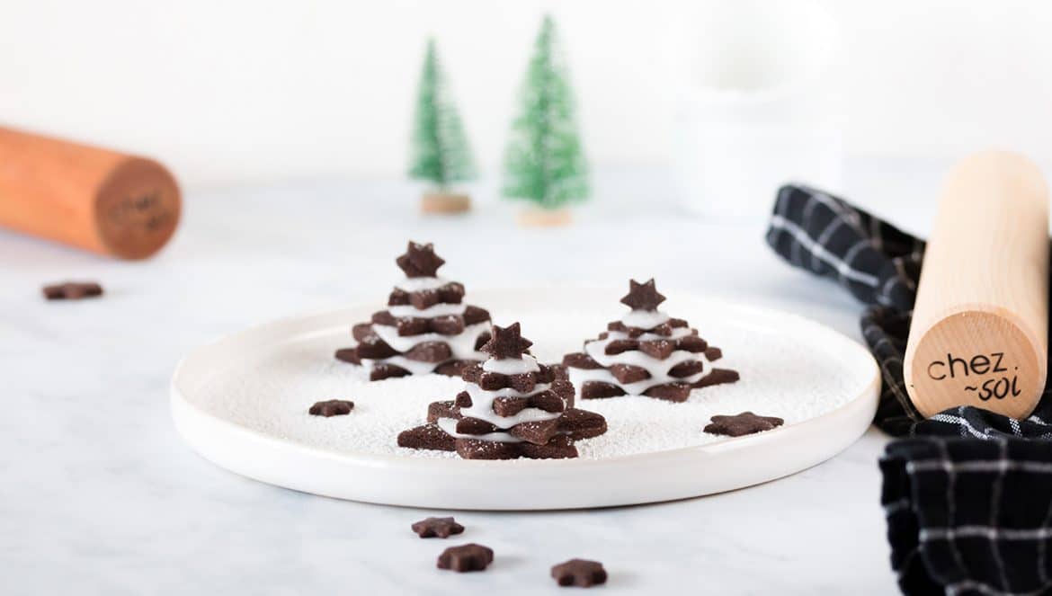 Tannenbaum Plätzchen aus Schokoladen Mürbeteig