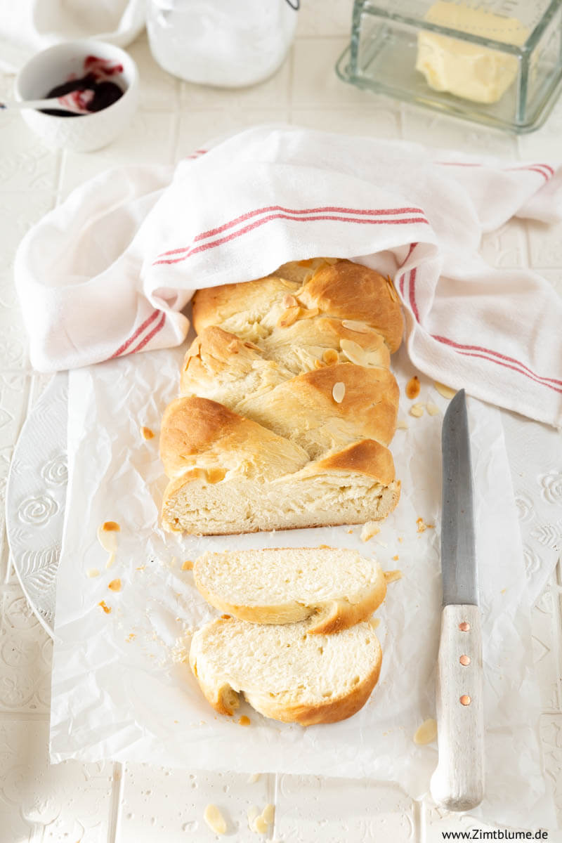 Hefezopf backen: Omas bestes Rezept | Zimtblume.de Hefezopf backen: Omas bestes Rezept | Zimtblume.de