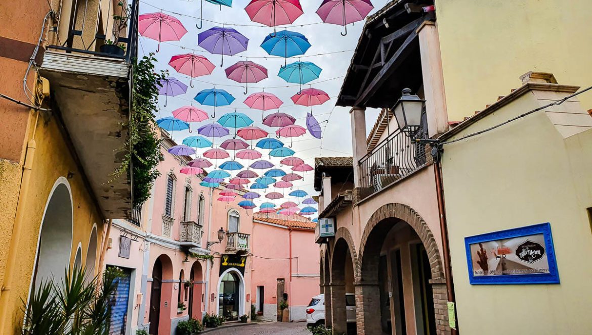 Pula Sardinien: Regenschirme