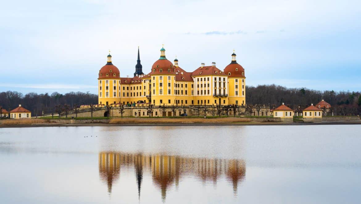 Schloss Moritzburg, Spiegelung des Schlosses im Wasser