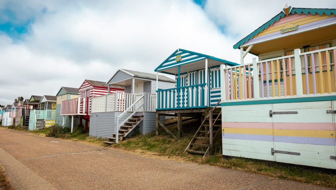 Whitstable: Bunte Strandhütten am Tankerton Beach