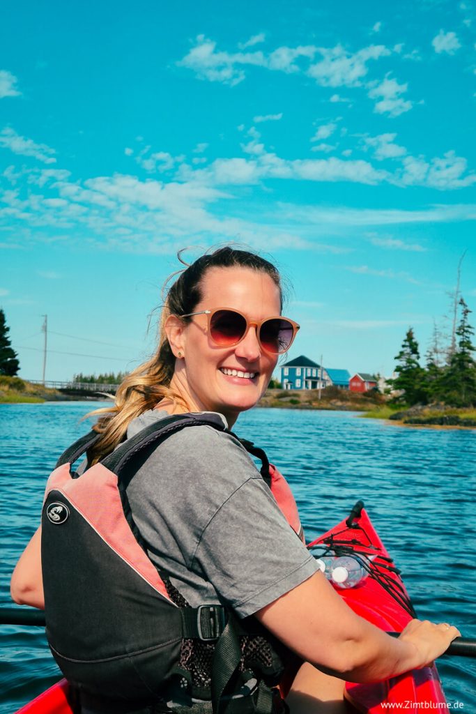 Kajakfahren bei Blue Rocks, Nova Scotia