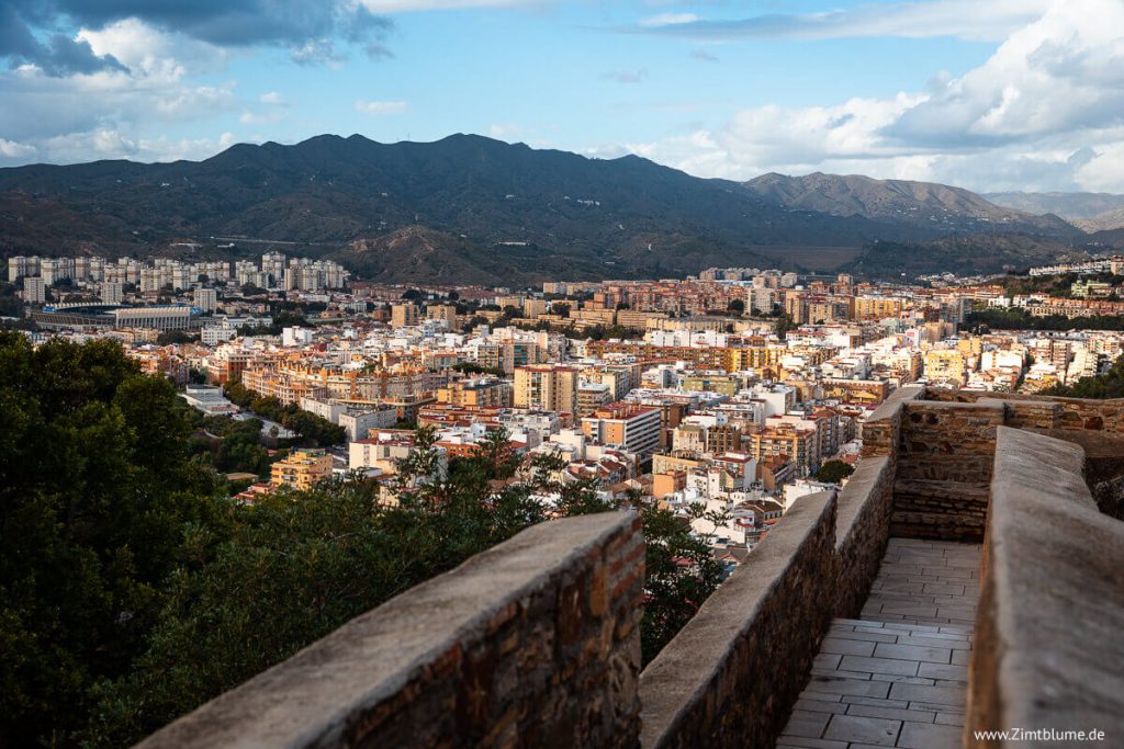 Málaga Sehenswürdigkeiten: Blick auf die Altstadt